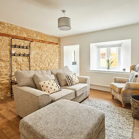 Host & - Winds Croft Apartment Thornton Dale